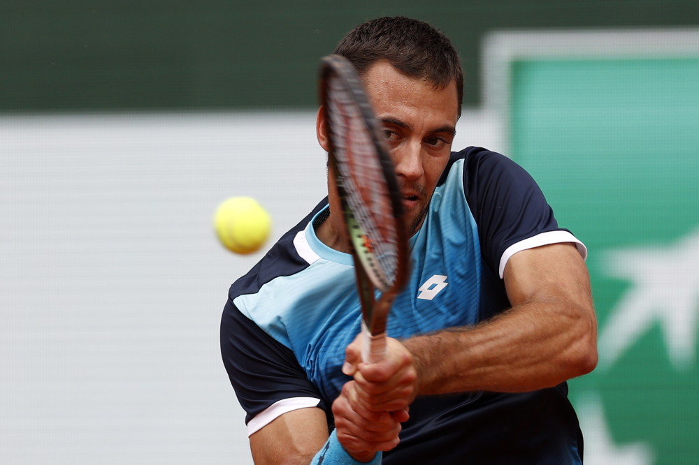 美国网球队鏖战德国网球队,梅德韦杰夫统治全场 美国网球队鏖战德国网球队,梅德韦杰夫统治全场