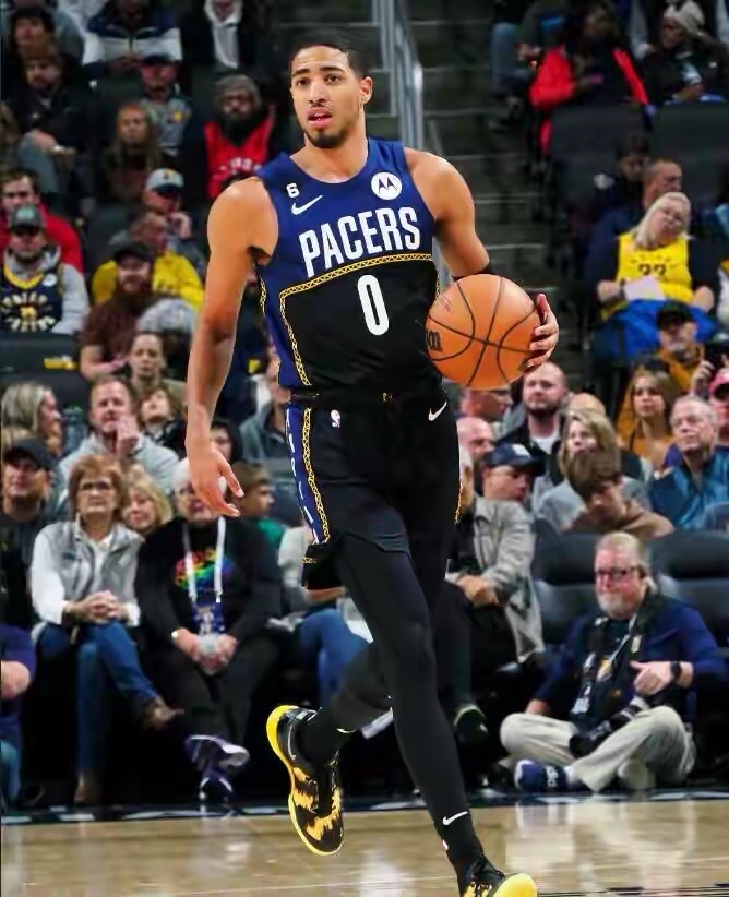 包含快船翻盘步行者，巴恩斯爆发神勇的词条