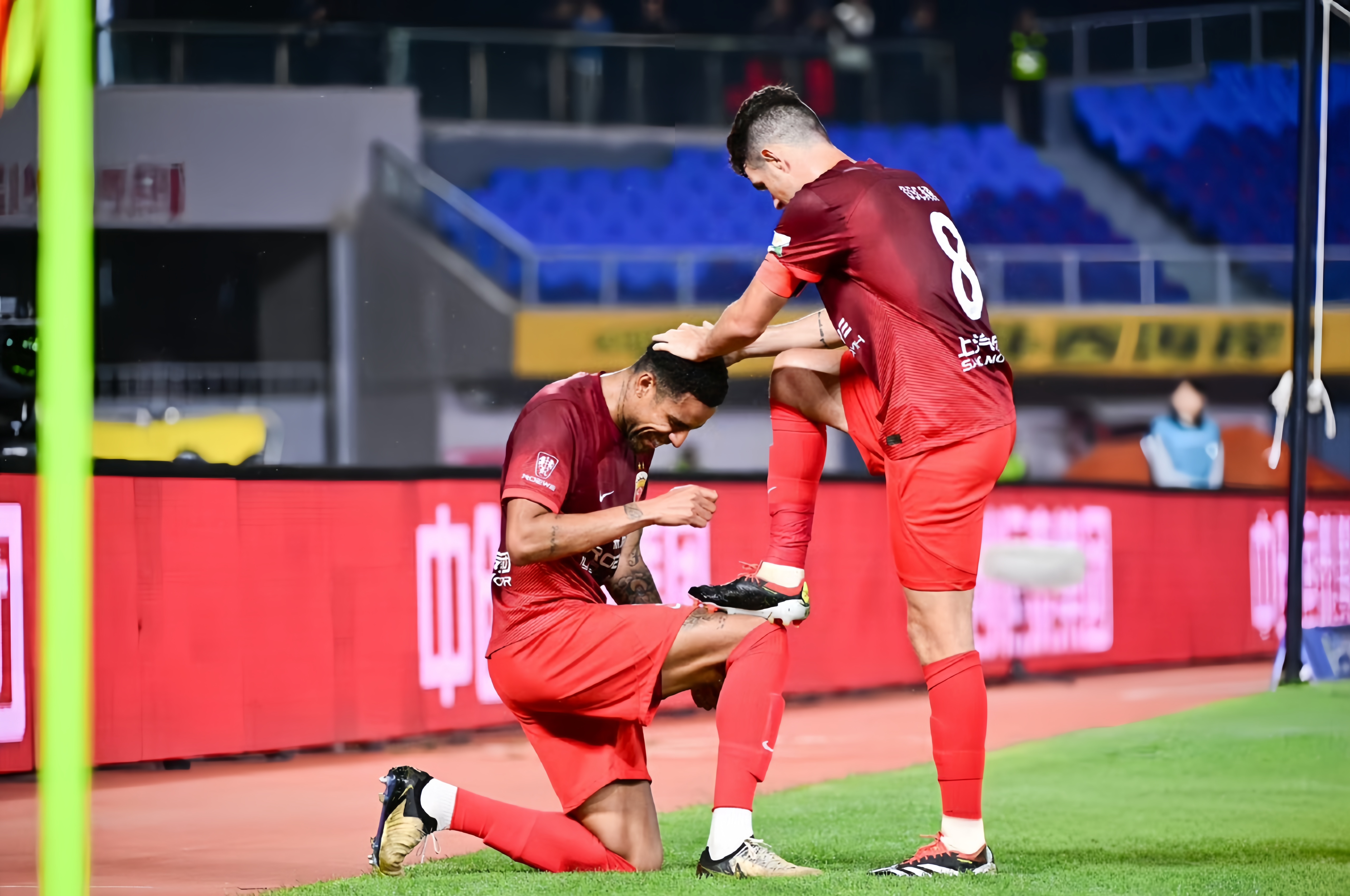 巴西绝杀波兰，卡瓦哈尔带队取胜