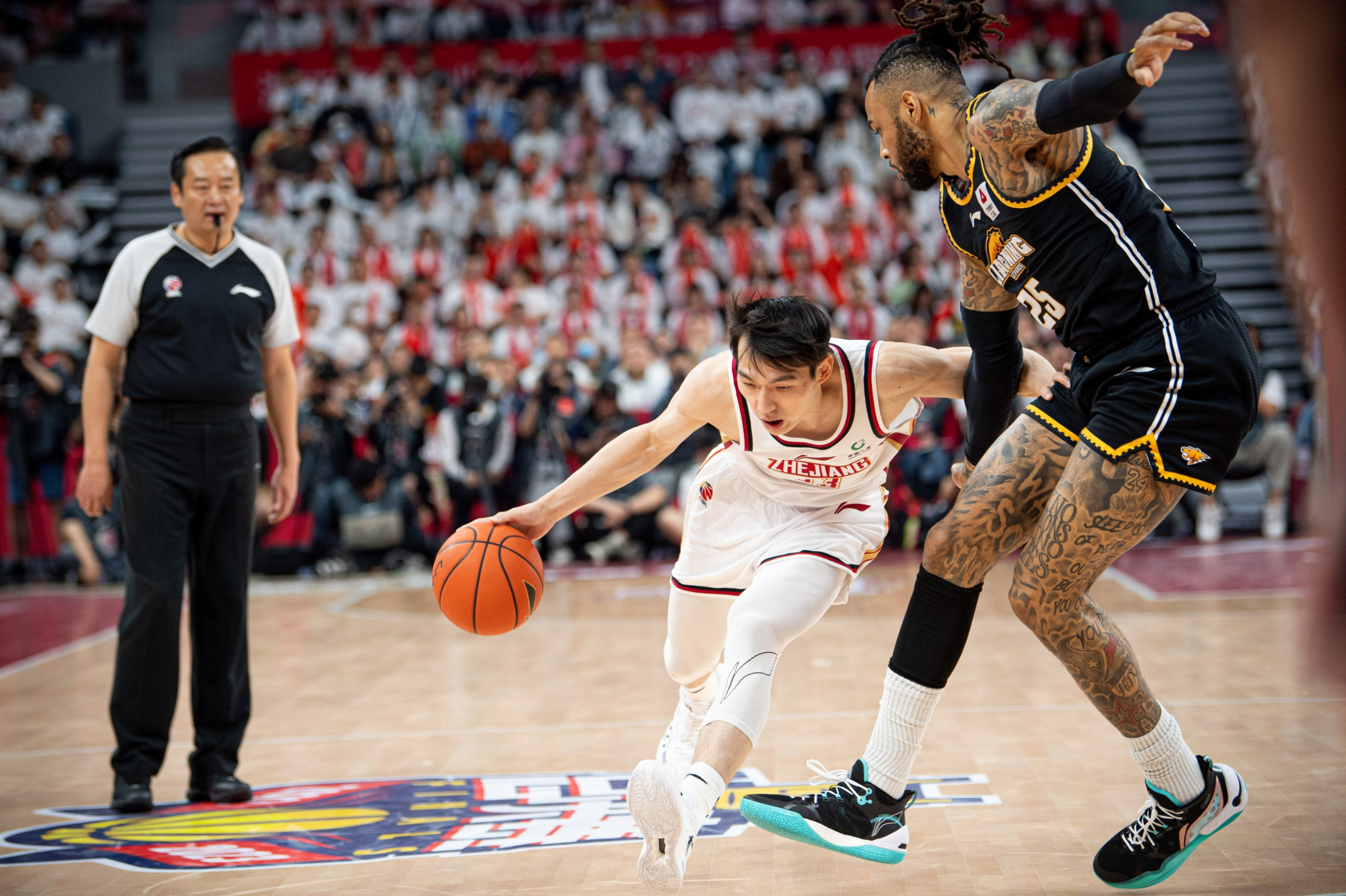 关于新疆队险胜福建队,约基奇关键制胜的信息 关于新疆队险胜福建队,约基奇关键制胜的信息