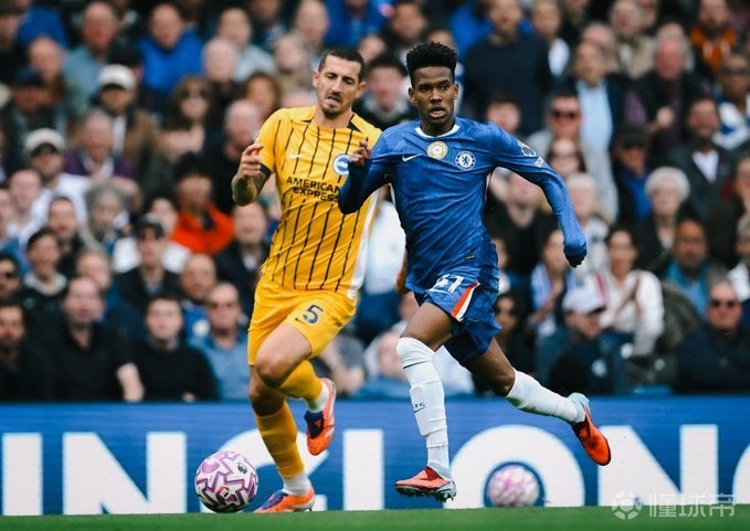 包含切尔西在主场轻松赢下一场比赛的词条