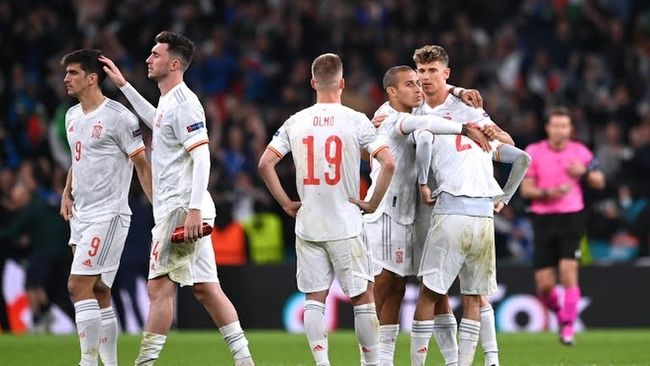 阿森纳横扫乌拉圭，奥亚尔萨瓦尔扛起全队的简单介绍