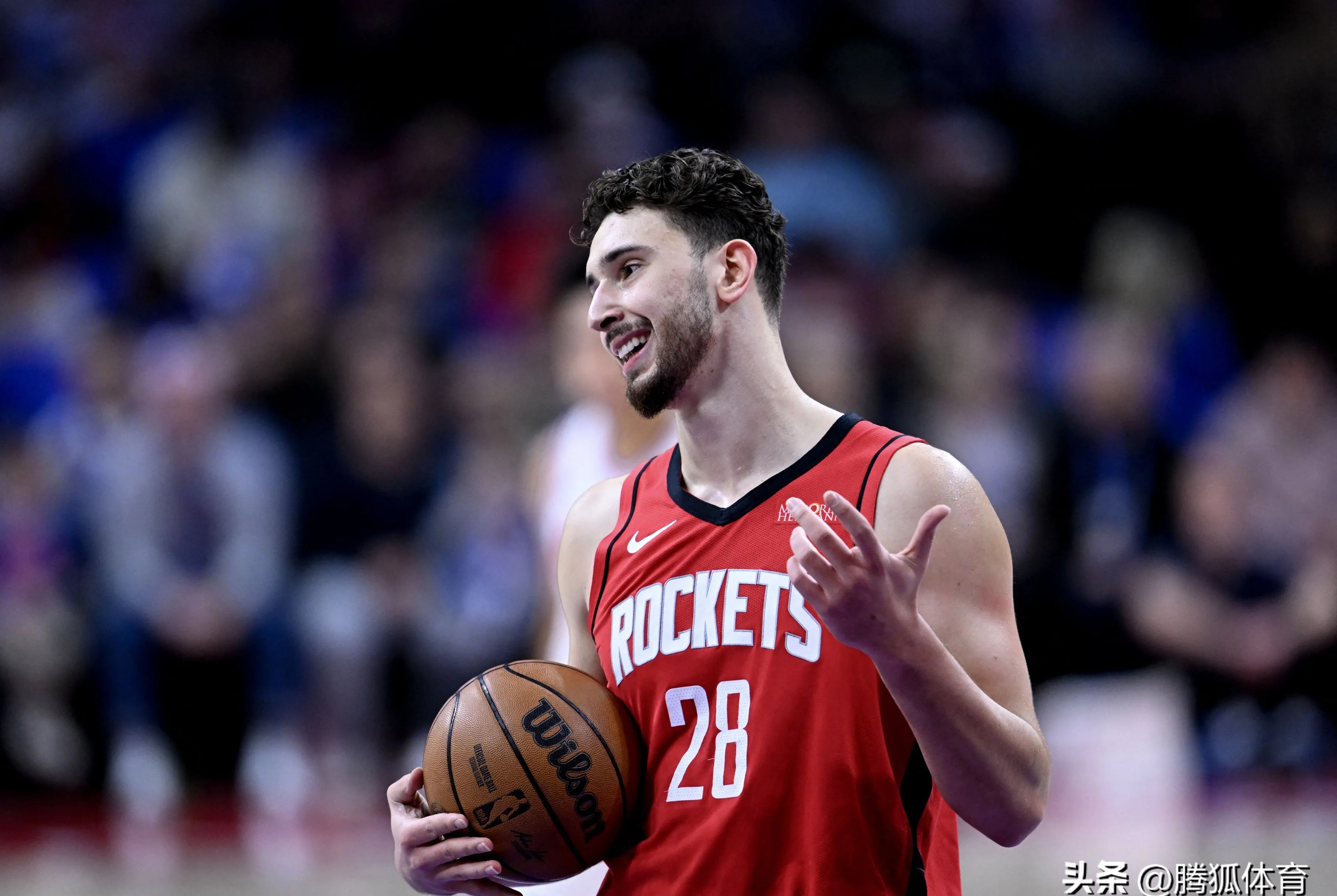 火箭险胜辽宁队，欧文状态火热的简单介绍