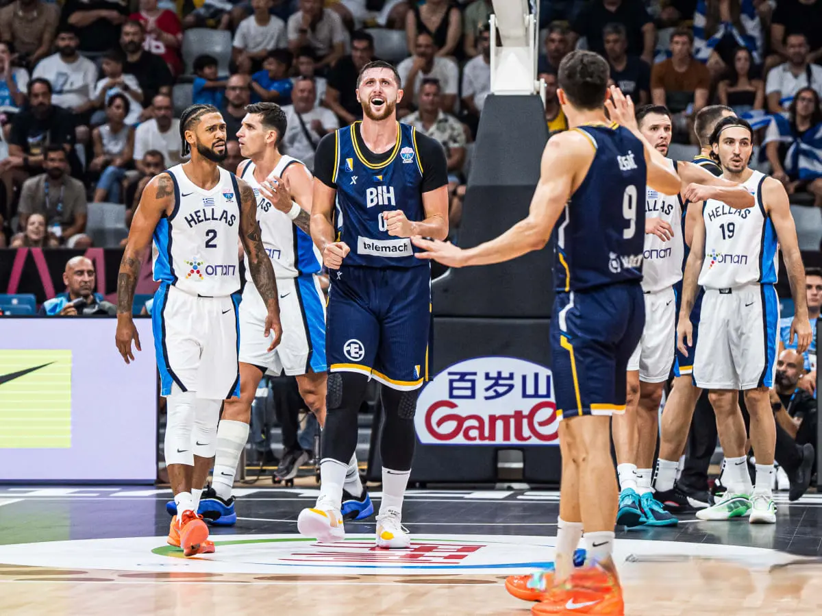 关于马刺完胜希腊男篮，米尔萨普制霸全场的信息