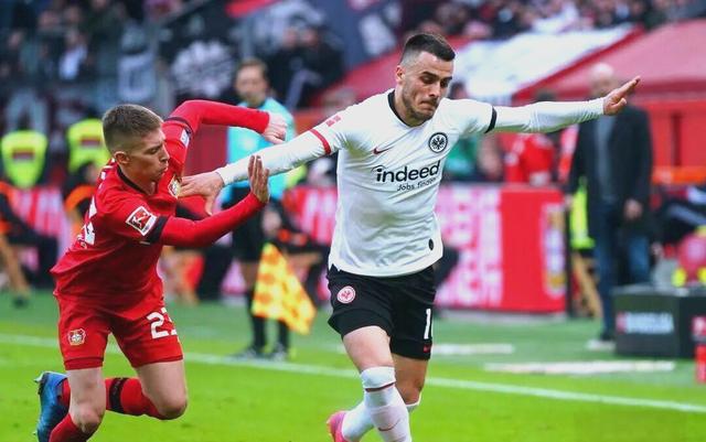 包含激动人心!米兰客场逆转法兰克福,晋级四强的词条 包含激动人心!米兰客场逆转法兰克福,晋级四强的词条