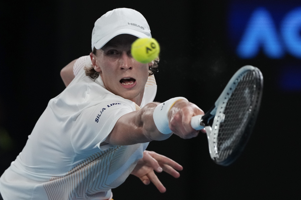 关于澳网鏖战法网，梅德韦杰夫高光表现的信息