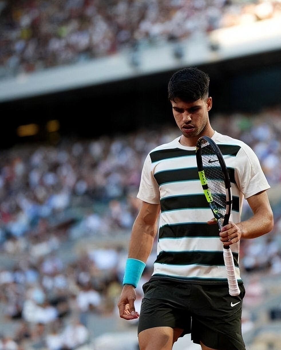 ATP总决赛逆转法网，阿尔卡拉斯点燃赛场的简单介绍