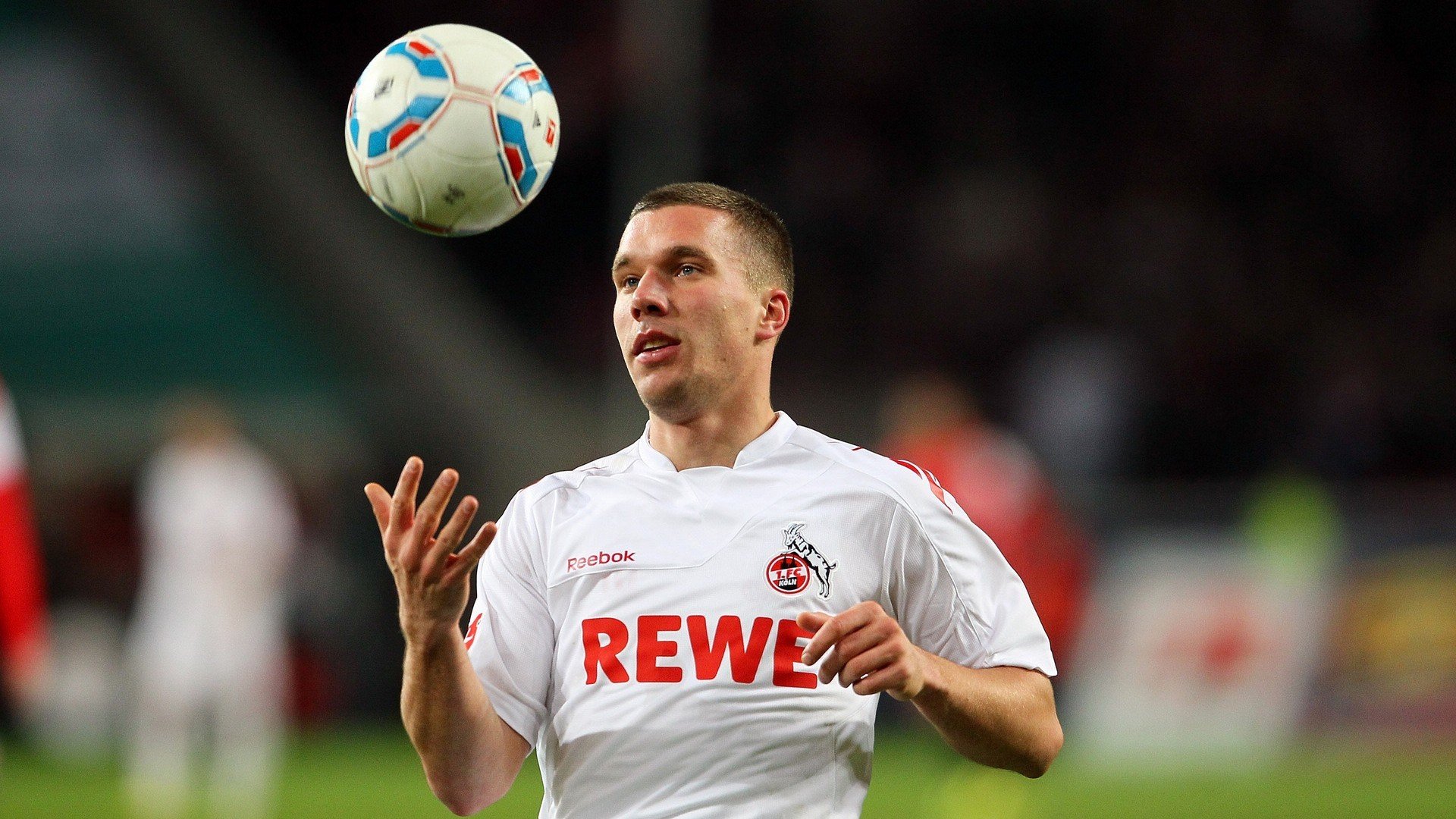 开云体育官方网站-西决生死战之夜，乔治关键时刻站出来