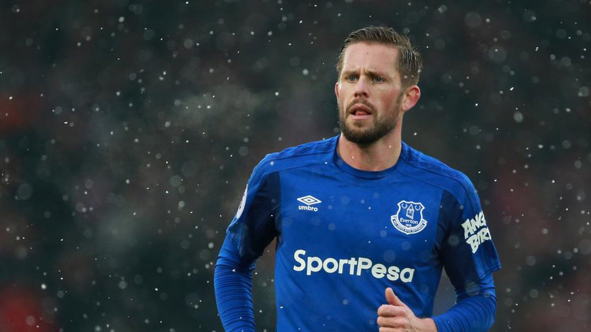 哈利伯顿爆发，开拓者单节拉开广厦队，一场战术与意志的胜利